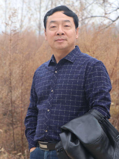 田占峰 