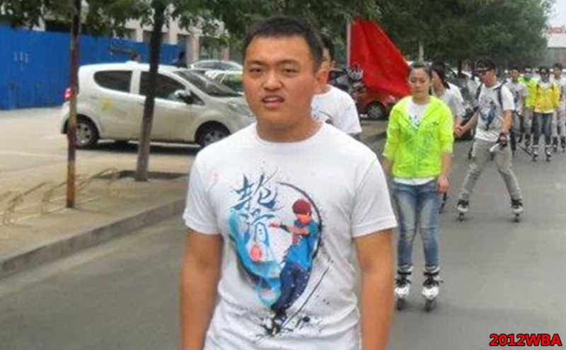 平遥飓风轮滑俱乐部-李宏培
