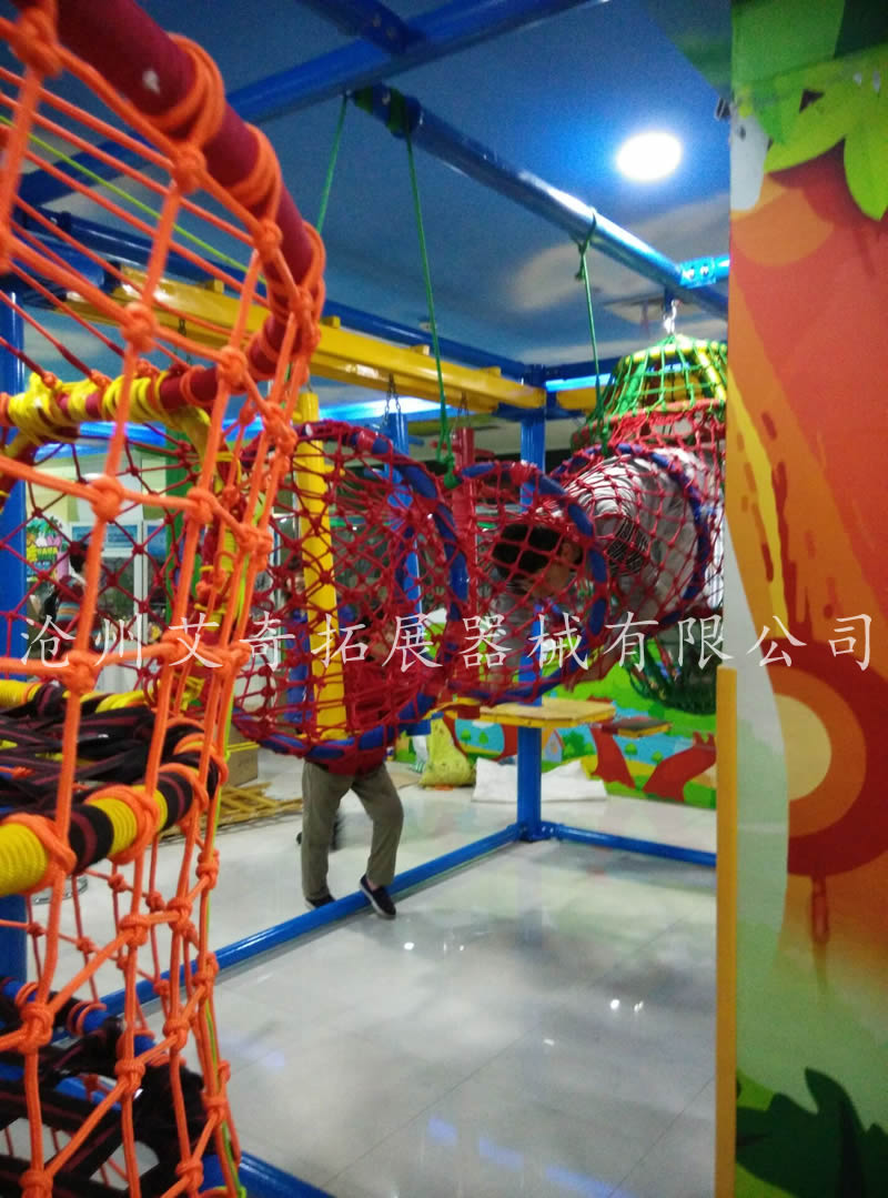 兒童拓展訓再也找不到多余練器材,兒童拓展樂園,拓展訓練器材,拓展設備 兒童拓燈泡發出了一絲輕微展訓練器材,兒童拓展樂園,拓展訓練器材,拓展設備