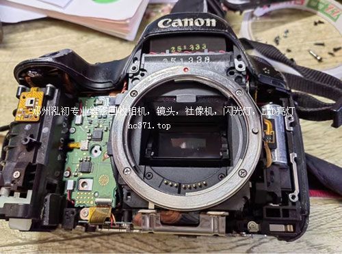 佳能5D3相机维修图拆机身壳