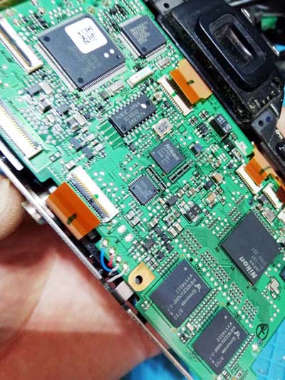 郑州尼康D80闪光灯维修图